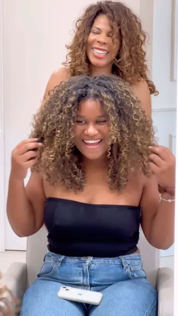 Mechas sem perder a curvatura.